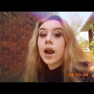 Meet your Posher, Samantha